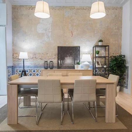 3 Bedroom Downtown Wonderwall By Lovelystay-2